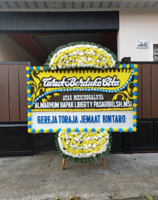 Papan Bunga Duka di Batani