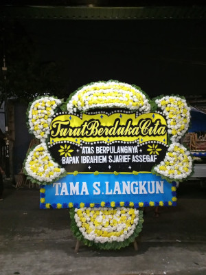 Papan Bunga Duka di Batani